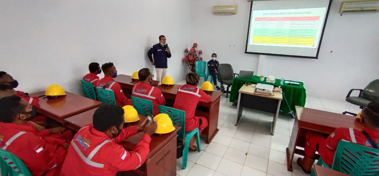SELURUH PEGAWAI LISDES PAPUA TERANG DI PAPUA BARAT TERSERTIFIKASI OLEH LSK PPSDM KEBTKE 