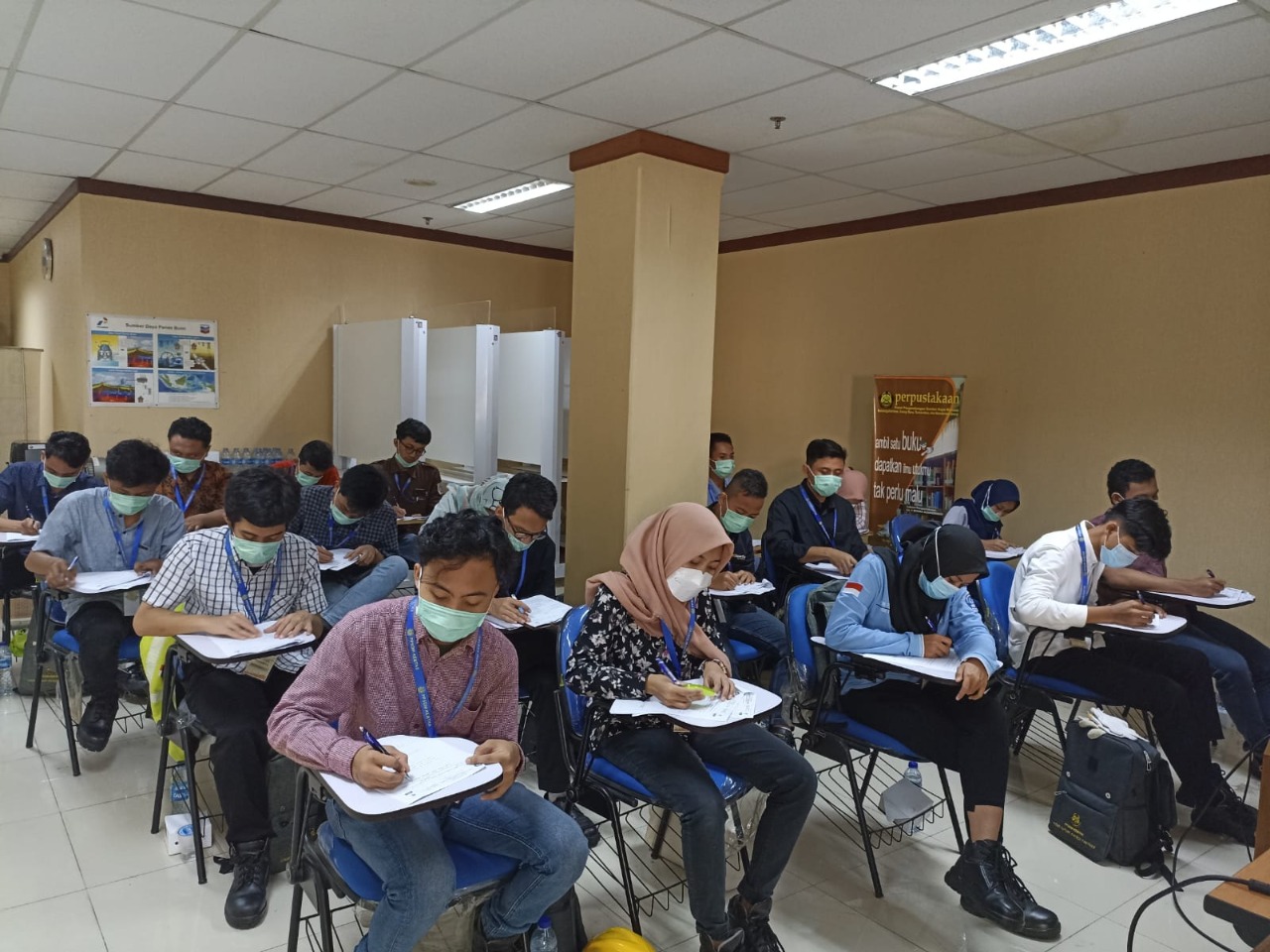PPSDM KEBTKE MELAKSANAKAN UJI KOMPETENSI KETENAGALISTRIKAN UNTUK MASYARAKAT SEMARANG