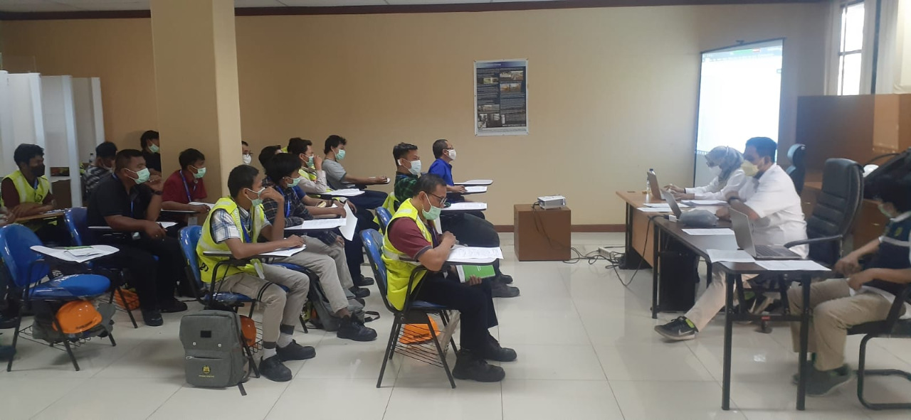 TINGKATKAN KOMPETENSI BIDANG KETENAGALISTRIKAN BAGI MASYARAKAT DKI JAKARTA MELALUI UJI KOMPETENSI