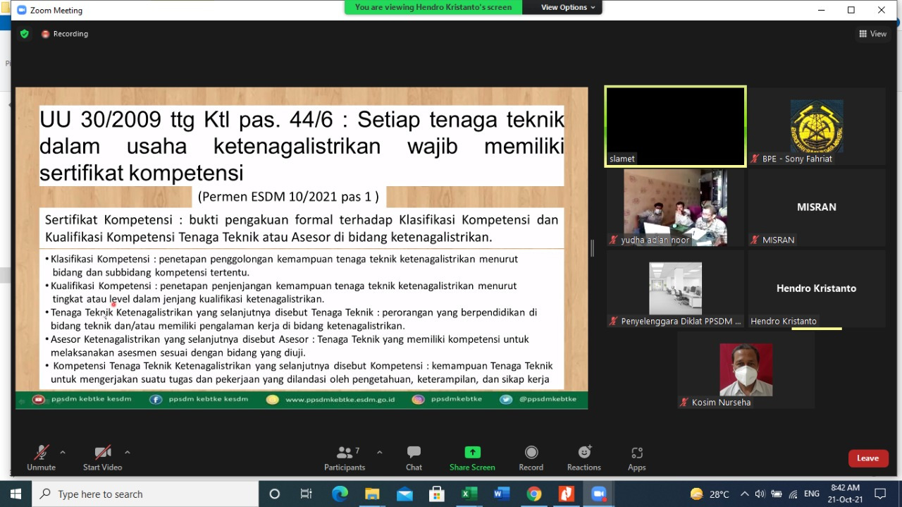 Pelatihan Teknis Pembangunan dan Pemasangan PLTD bagi Pelaksana Utama dan Analis Madya