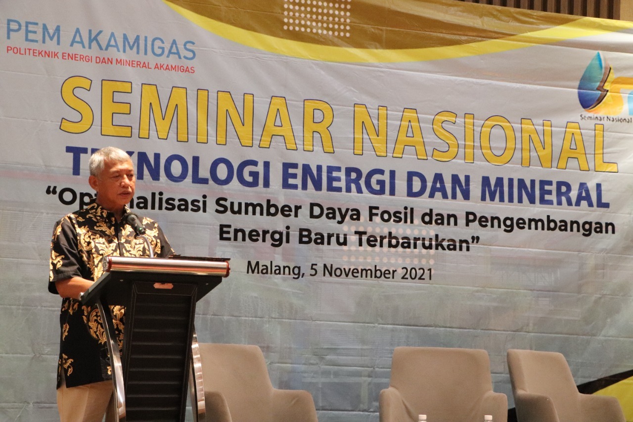 Seminar Nasional PEM Akamigas Galang 206 Pemakalah