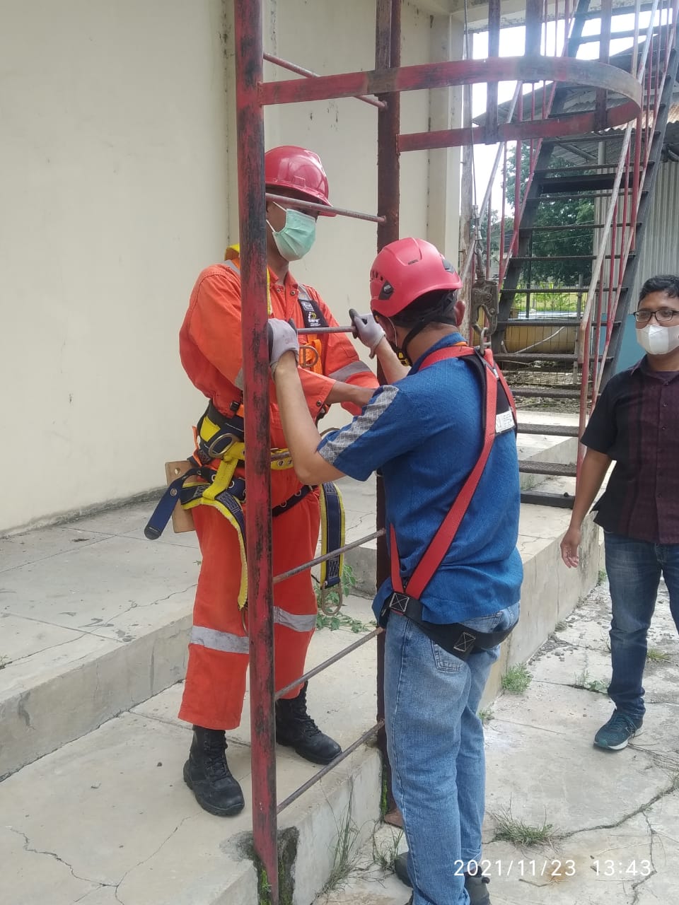 Aware Bahaya Bekerja di Ketinggian, Petronas Carigali Ketapang II Bekerja Sama dengan PPSDM Migas