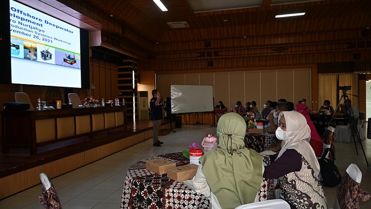 Berikan Knowledge Transfer Kepada Pengajar di PPSDM Migas, Kepala BPSDM ESDM Kupas tentang Offshore Deepwater Development