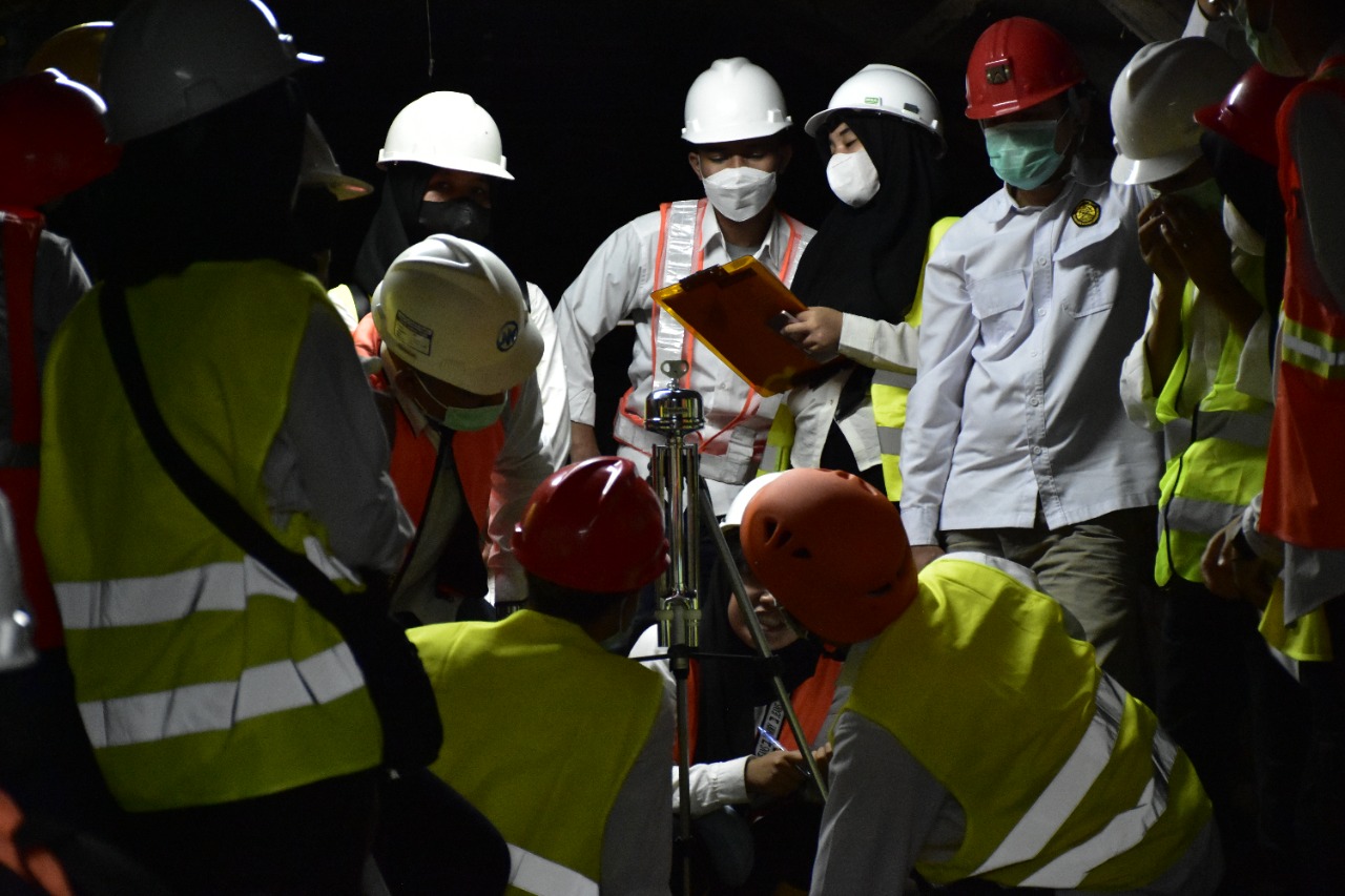 Mahasiswa Universitas Negeri Padang Kunjungi Balai Diklat Tambang Bawah Tanah