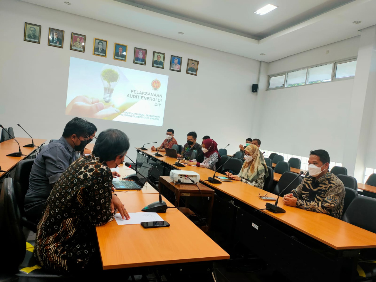 Kemitraan PPSDM KEBTKE -Dinas PUPESDM DIY Mengejar Target Bauran Energi  Nasional