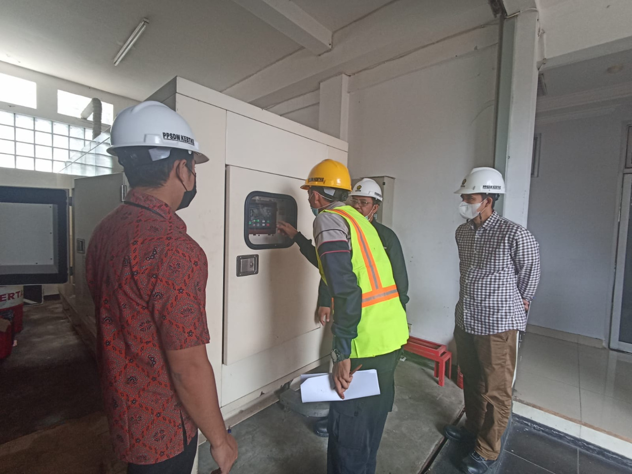 PT. Bank BJB Kerahkan Tenaga Teknik Lakukan Uji Kompetensi Bersama PPSDM KEBTKE