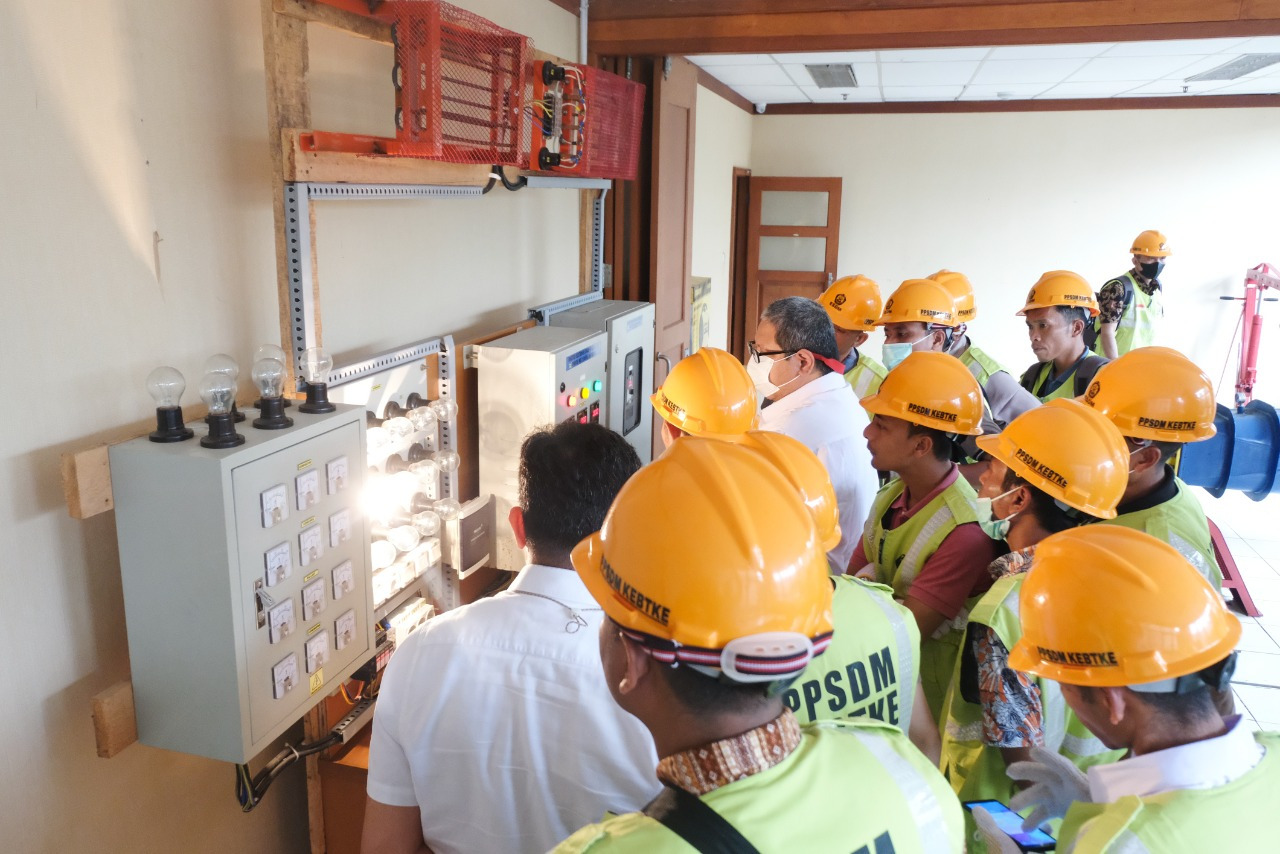 Pelatihan dan Sertifikasi Pemberdayaan Masyarakat Agar Dapat Tingkatkan SDM Yang Berdaya Saing