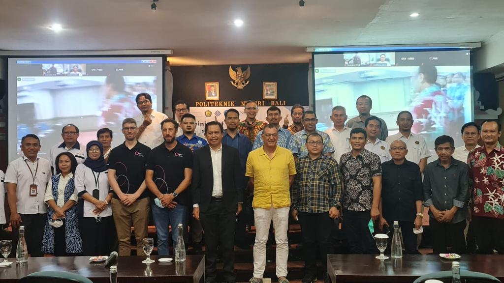 Indonesia dan Swiss Tingkatkan Kompetensi Tenaga Pendidik Politeknik Negeri Bidang PLTS, dalam rangka Pembukaan Program D4 Spesialisasi 1 Tahun Energi Terbarukan Bidang Solar, Hydro, dan Hybrid