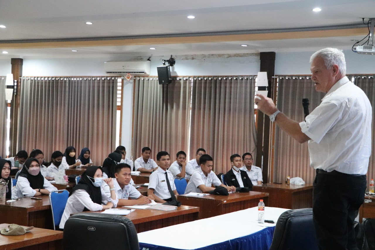 NZSTIGS Kenalkan Geothermal Energy untuk Tingkat I dan II Mahasiswa Prodi Teknik Produksi Migas