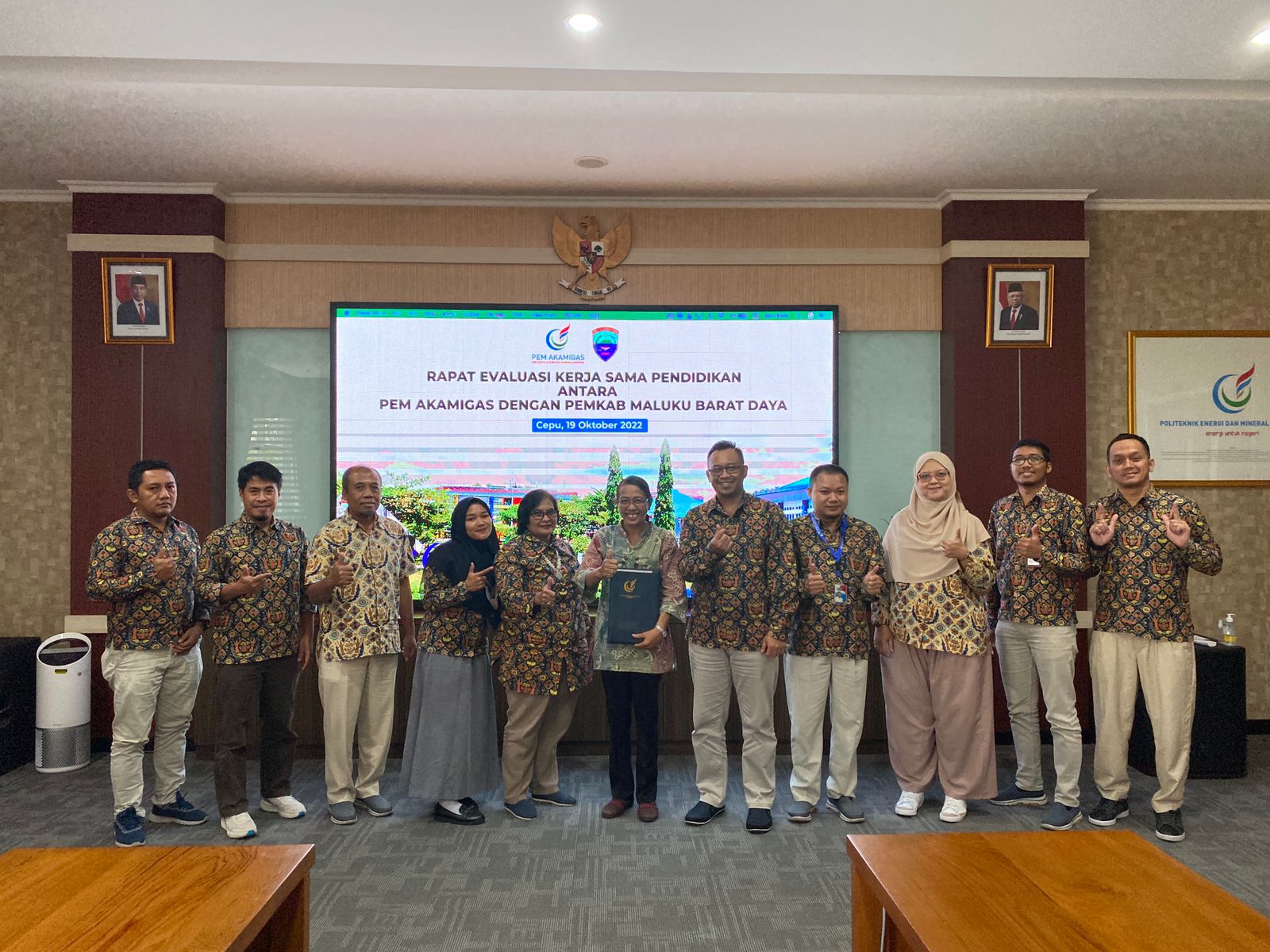 Monitoring dan Evaluasi Bagi Mahasiswa Program Beasiswa Pemkab. Maluku Barat Daya