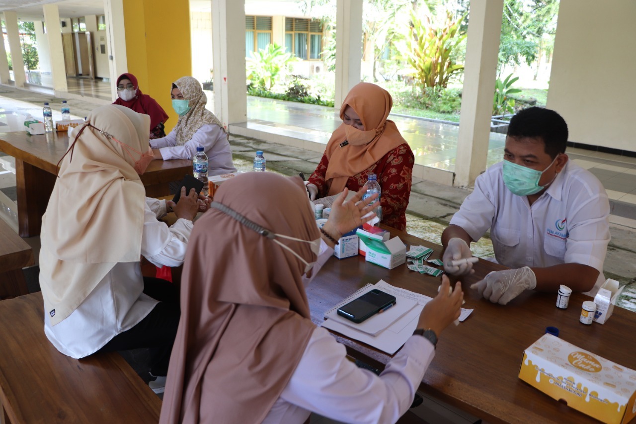 DWP PEM Akamigas Kontrol Kesehatan Pegawai