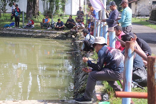 Mancing Bersama, Ajang Refreshing untuk Pegawai dalam Rangka HUT PPSDM Migas ke-57