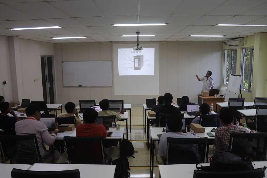 PPSDM Migas Latih Pengawas Instrumentasi dari Kilang Pertamina Internasional