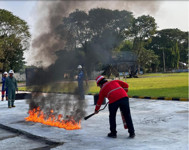 PT Pertamina Patra Niaga Kirim Pekerjanya Ikuti Pelatihan Fundamental Fire Fighting di PPSDM Migas