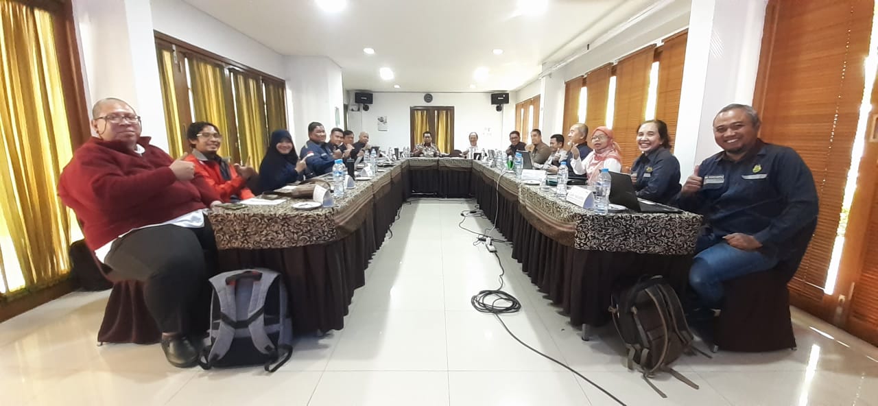 Para Widyaiswara Di Lingkungan PPSDM KEBTKE Ikuti Pelatihan Karya Tulis Ilmiah