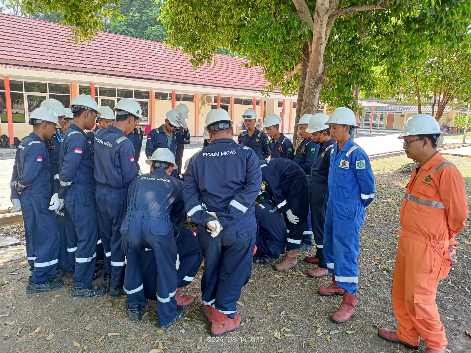 PPSDM Migas Latih K3 untuk SDM Lokal dari Dinas Tenaga Kerja dan Perindustrian Kabupaten Tuban