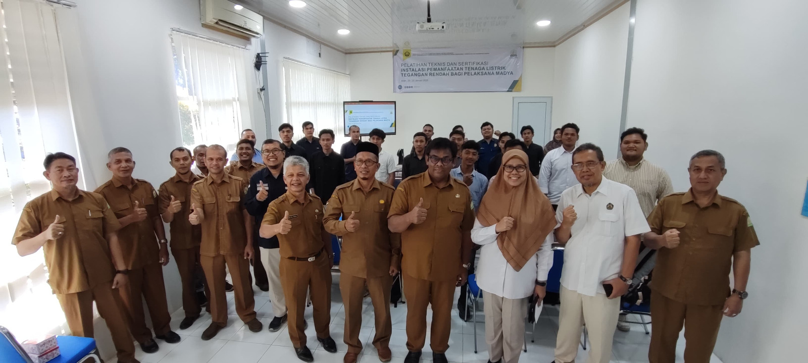 Peningkatan Kompetensi Ketenagalistrikan di Aceh: Pelatihan dan Sertifikasi Tegangan Rendah