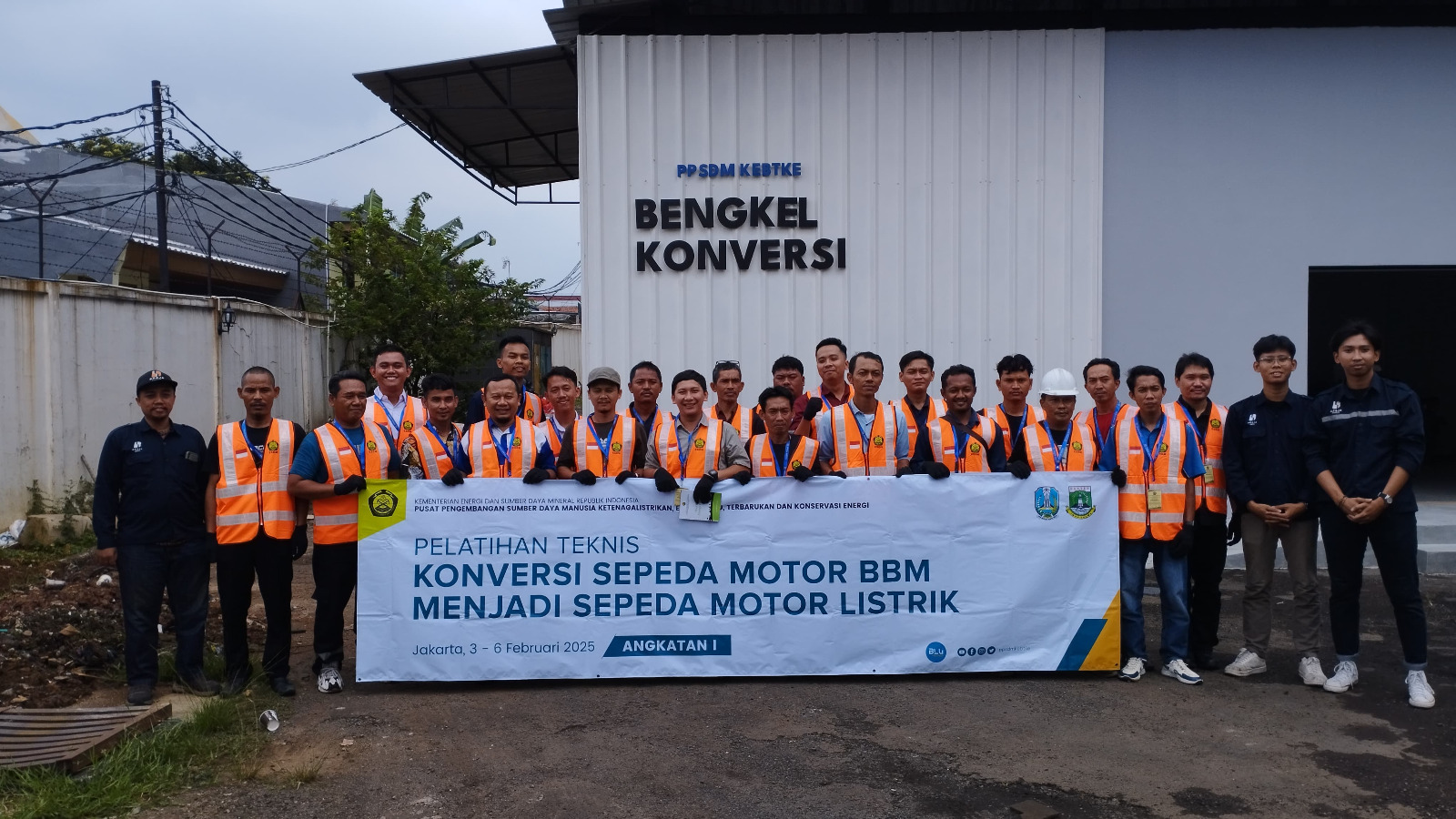 Pemerintah Dorong Penyediaan Tenaga Teknik Konversi Motor BBM Menjadi Motor Listrik melalui Pelatihan di PPSDM KEBTKE