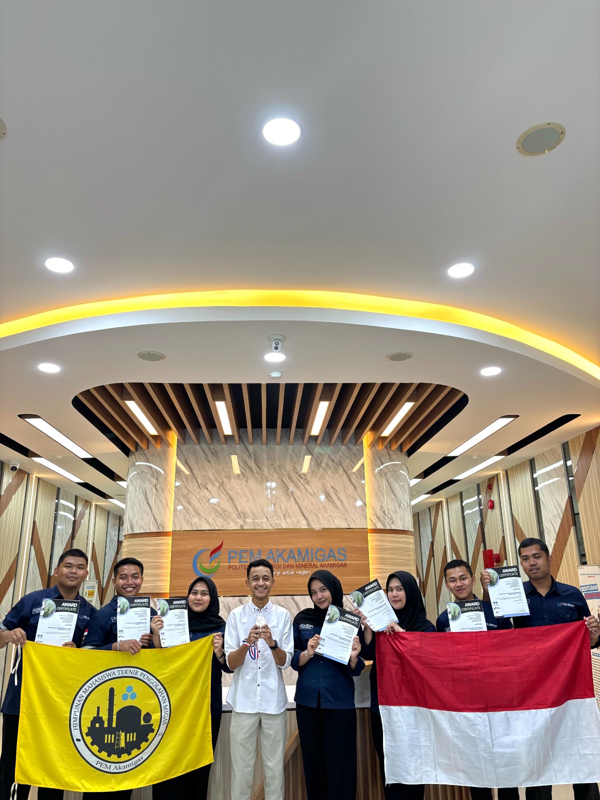 Tim Vyatra Onyx Cynosure PEM Akamigas juga Raih Prestasi di Malaysia