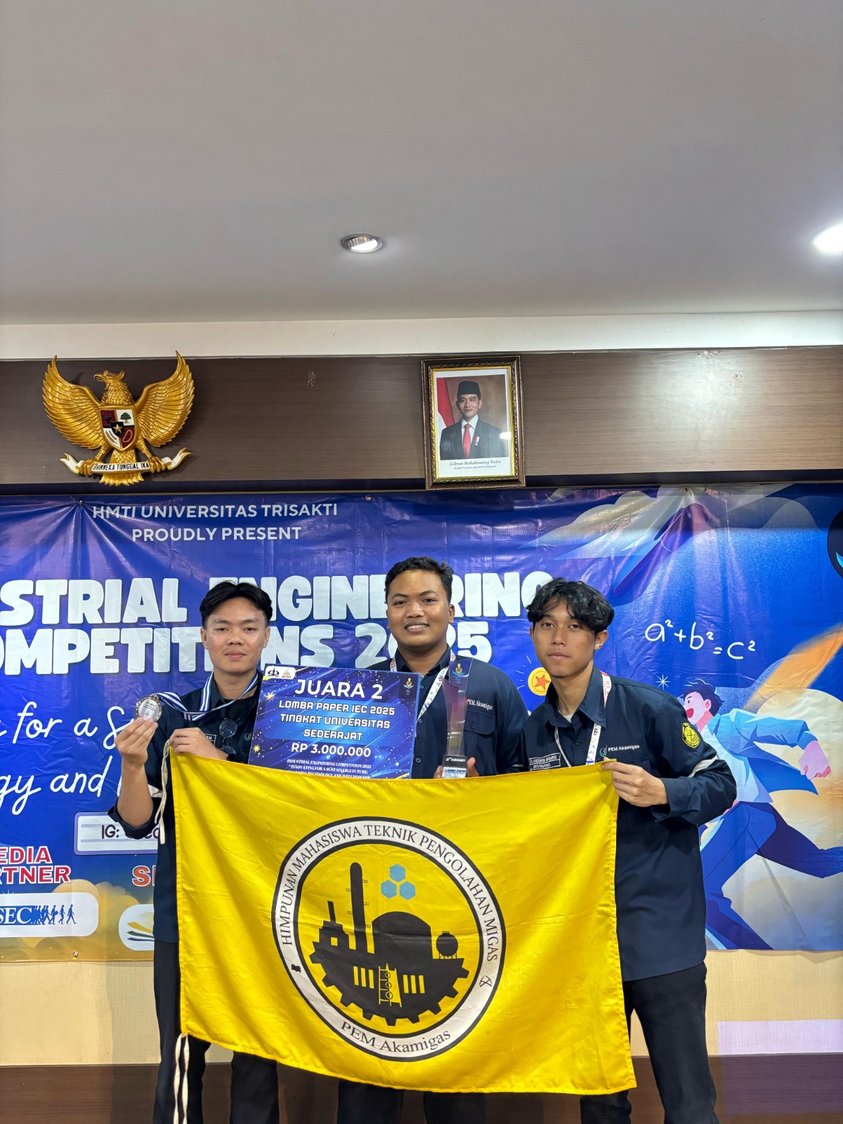 Tim Syn Diesel PEM Akamigas Raih Prestasi di Kompetisi Industrial Engineering Competition 2025