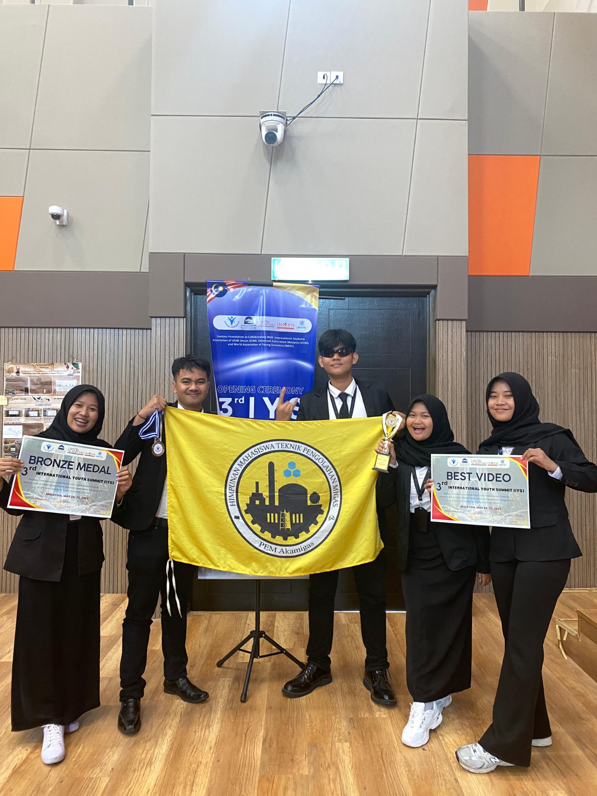 2 Penghargaan Berhasil diraih Tim Pentagon PEM Akamigas dari Ajang Kompetisi Internasional
