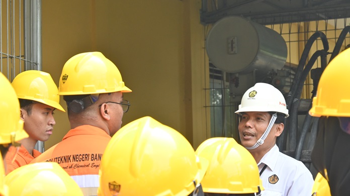 Mahasiswa Polban Antusias Jelajahi Proses Industri di Kilang PPSDM Migas