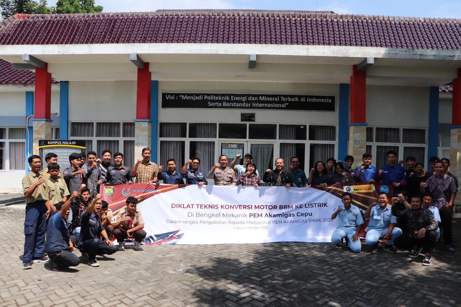 PEM Akamigas Latih Konversi Motor BBM ke Listrik untuk Masyarakat