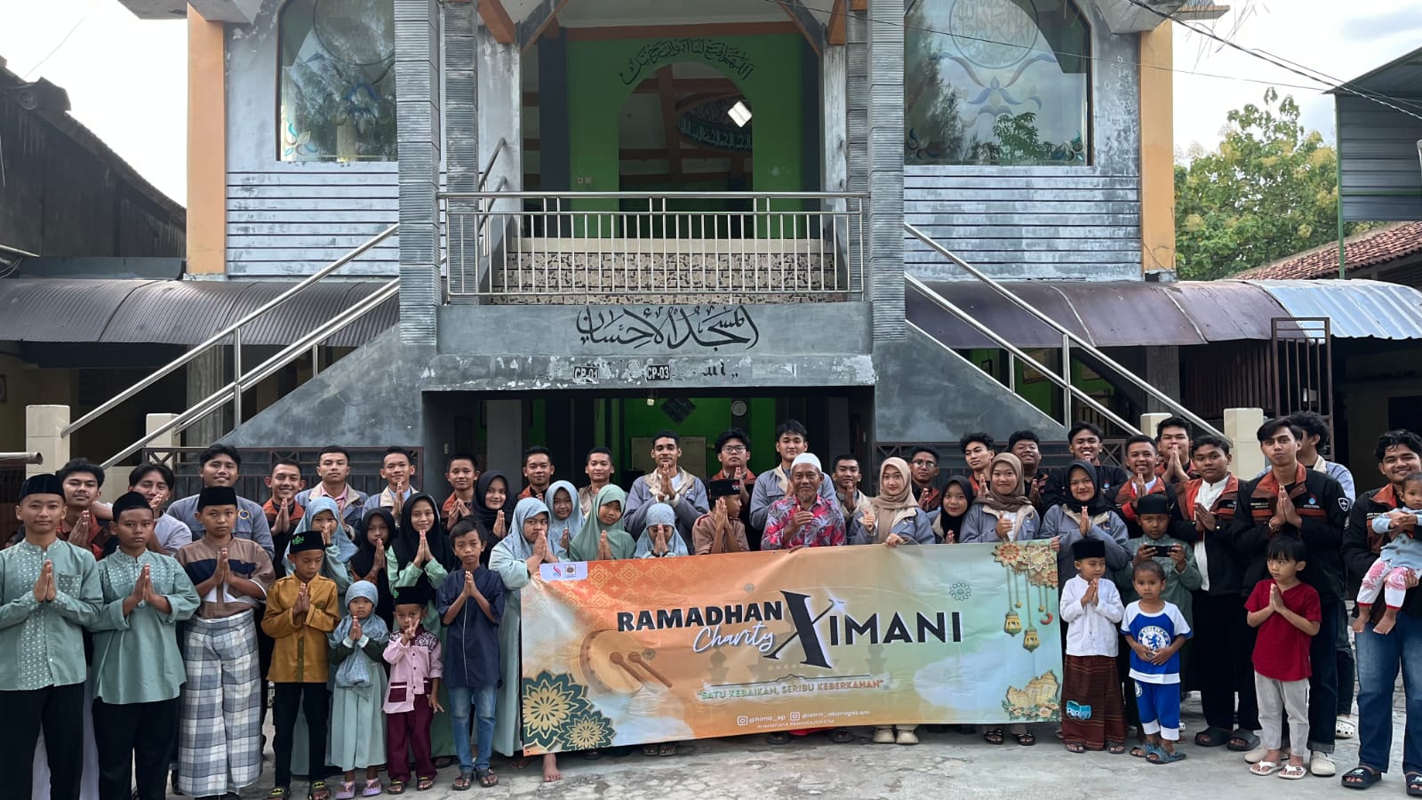 HIMA-EP dan IATMI PEM Akamigas Gelar Ramadhan Charity X IMANI di Panti Asuhan Darulhadlonah