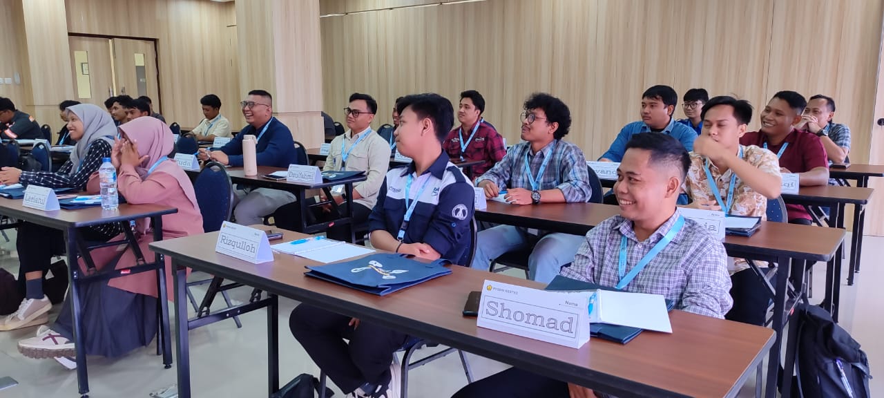 PPSDM KEBTKE Pastikan Pembangunan PLTS di Daerah Penuhi Standar Nasional Melalui Pelatihan Teknis dan Sertifikasi Bagi Masyarakat