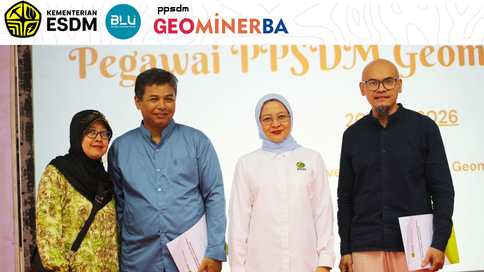 Tunaikan Rukun Islam Kelima, Dua ASN PPSDM Geominerba Resmi Dilepas Menuju Tanah Suci