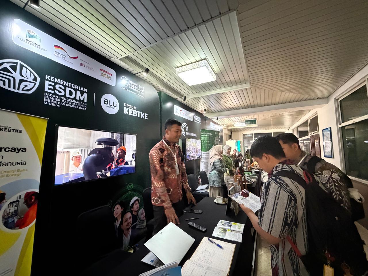 Dorong Green Jobs, PPSDM KEBTKE Ramaikan Pameran IGJC 2026 di Bappenas