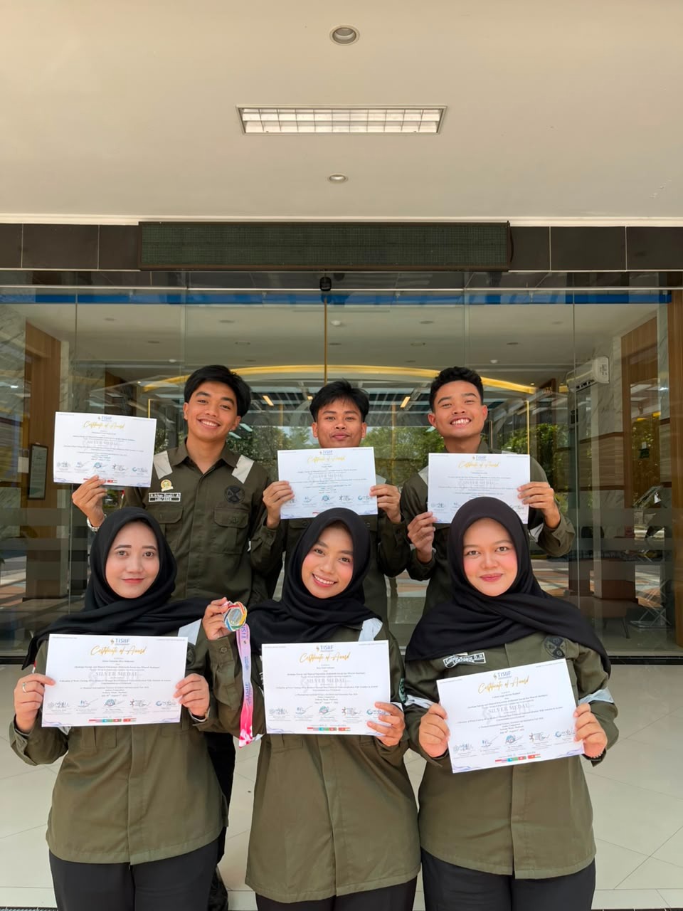 Inovasi Mahasiswa Logistik Migas PEM Akamigas Sabet Silver Medal di Ajang TISIIF 2026 Thailand